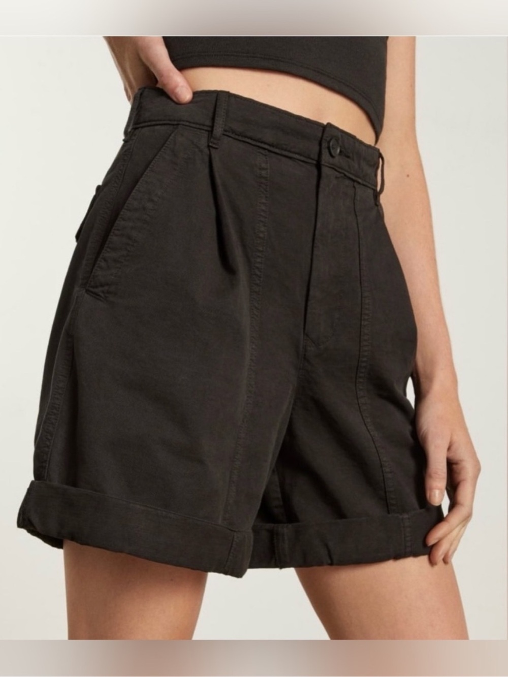Everlane tourist short